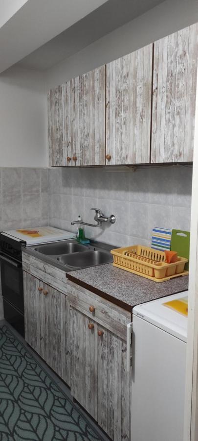Apartment Kiwi Нови Сад Екстериор снимка