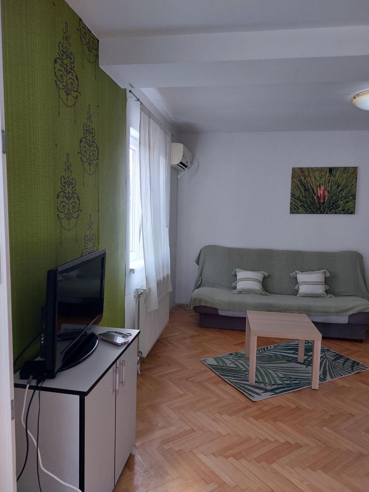 Apartment Kiwi Нови Сад Екстериор снимка